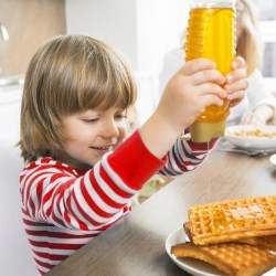 Three factors to consider when choosing honey packaging