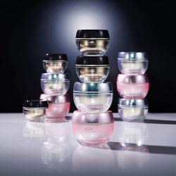 Azure: Luxury skincare jars with a thick-walled appearance
