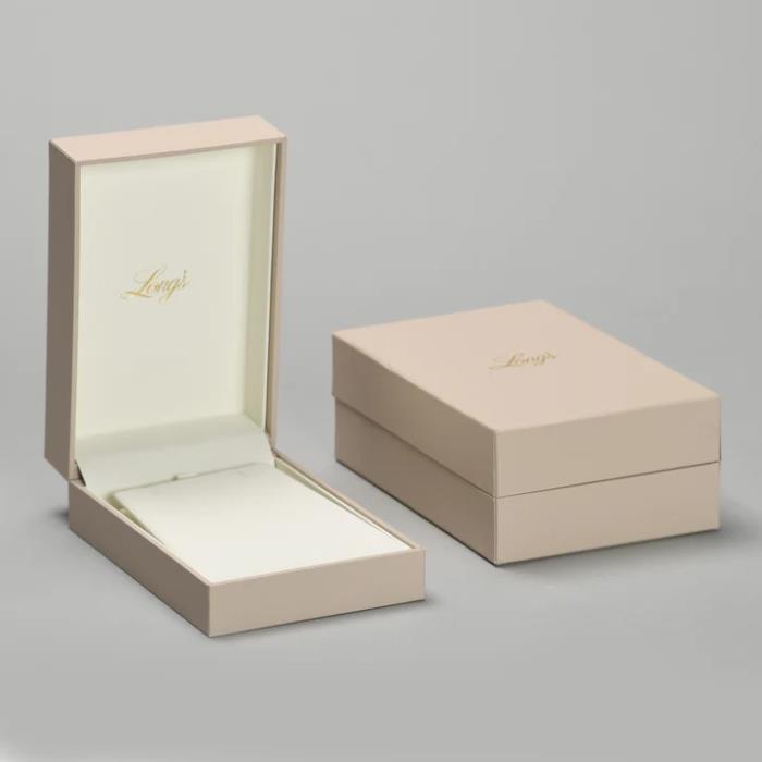 Savoie Elongated Pendant Box