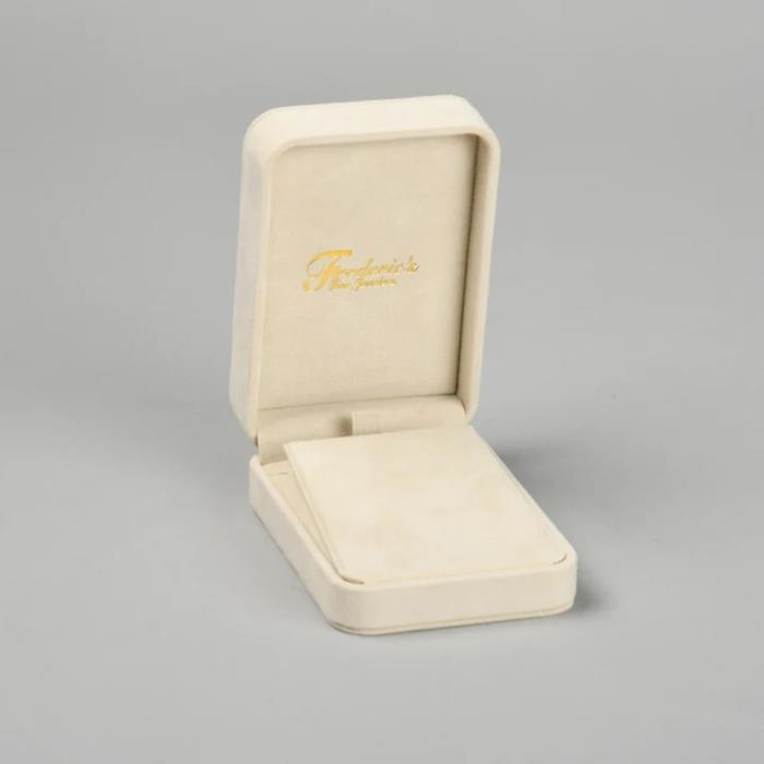 Rhone Long Pendant Box