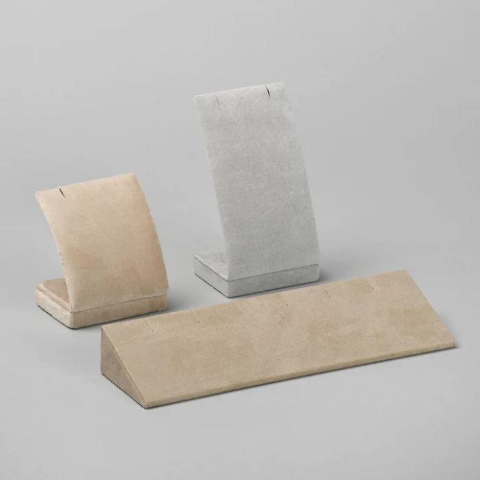 Fortune Pendant Displays