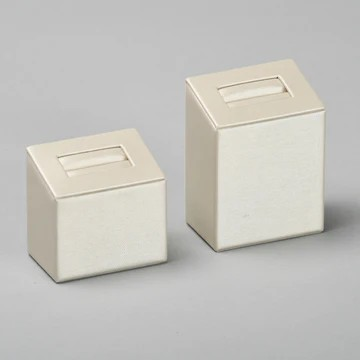 Tall Ring Slot Displays