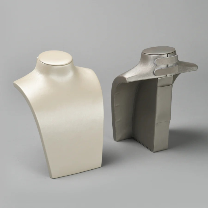Linea Necklace Bust Displays