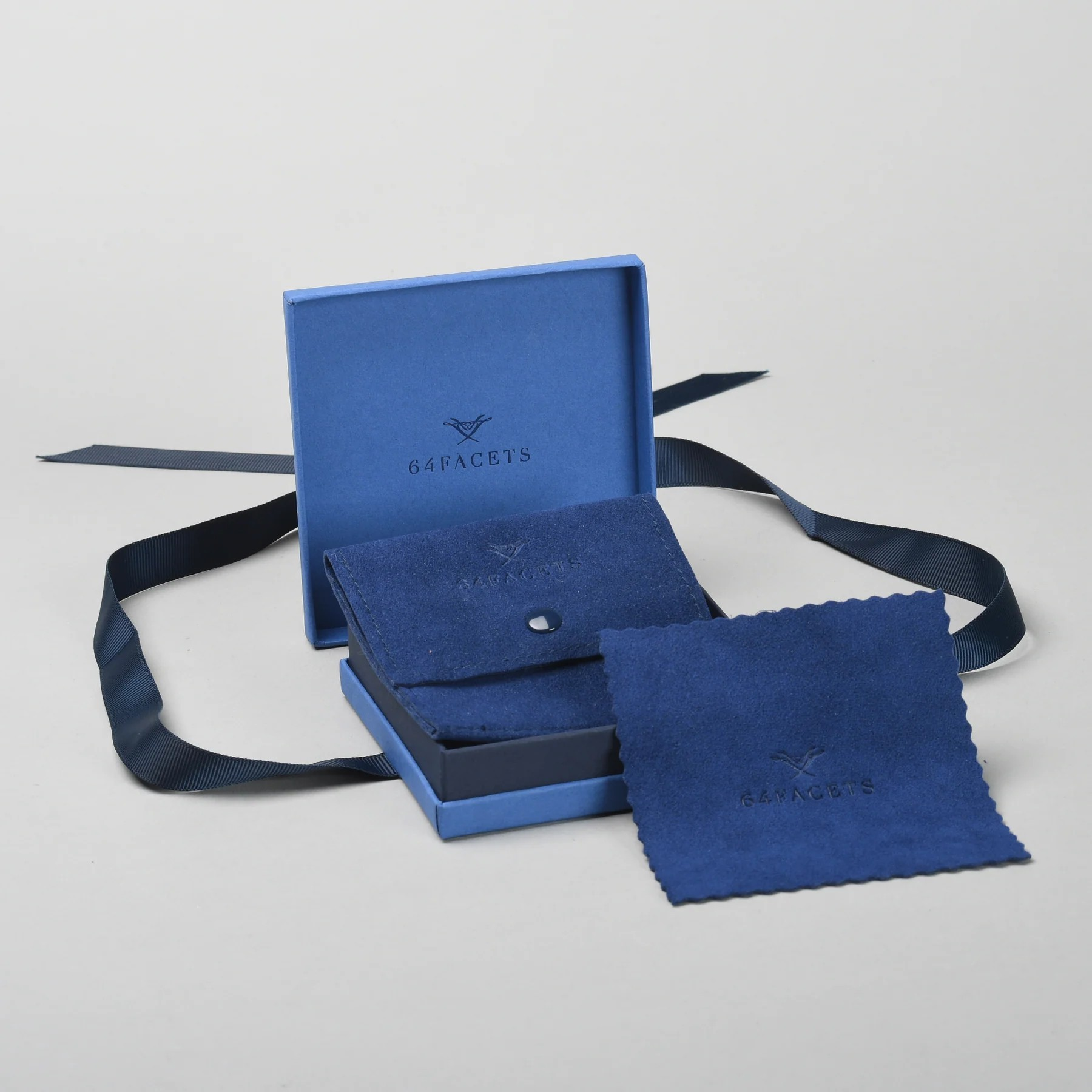 Piana Ribbon Packer Box