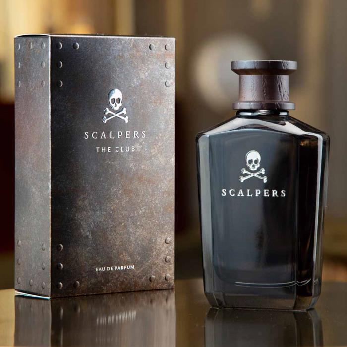 Breathing Masculine Elegance: PCM Decorates Scalpers' Perfume Bottles