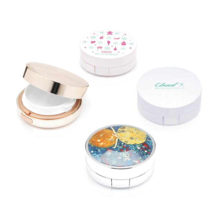 Powder Perfect: Kumsungs Range of Airless Compacts