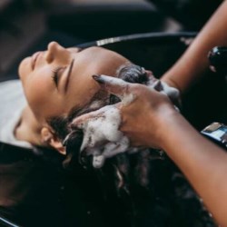 Hair Care Packaging: Sustainable Solutions for Salons