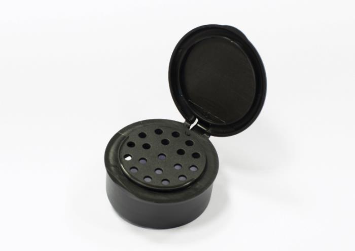 19-hole flapper cap