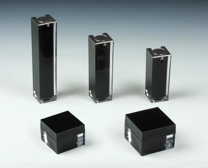A new series of luxurious jars and airless bottles