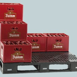 6 razones de peso para utilizar palets de plástico en el sector embotellador