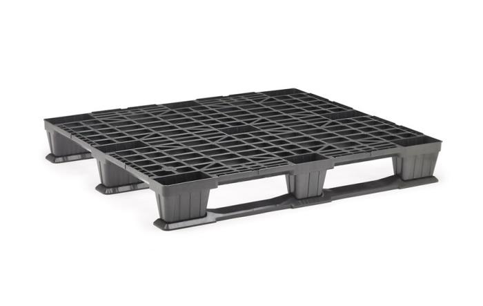 Industrial Pallet with Runners