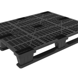 Intermediate Industrial Pallet with Runners