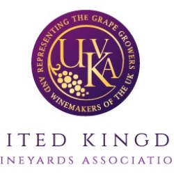 Croxsons teams up with UKVA to further support UK wine industry