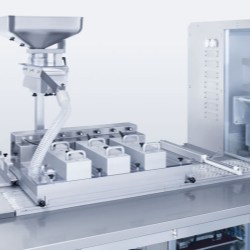 Brush box feeder