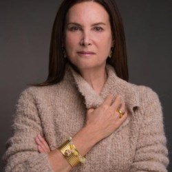 ICMAD Is pleased to announce Lisa Hoffman as special awards presenter at 2017 Young Designers Awards Dinner 