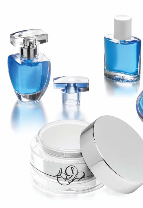 An interview on manufacturing perfumes and designing cosmetic packaging with Mikołaj Buczyński