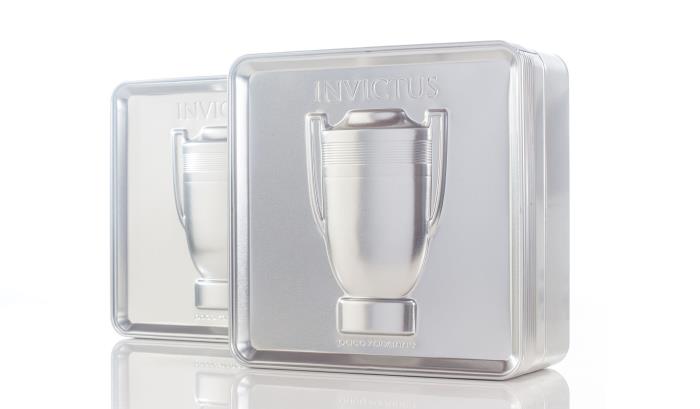 Stand-out decorative packaging
