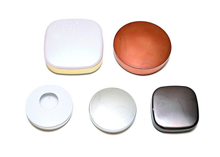 Gorgeous new compacts from FS Korea protect delicate nails