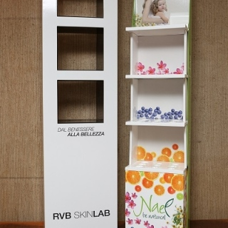 Display stands - Shopping bags - Printed materials