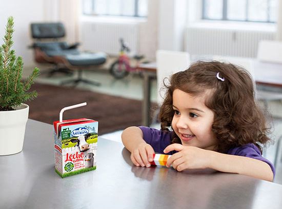 First commercial launch for SIG’s Paper U-straw for aseptic cartons