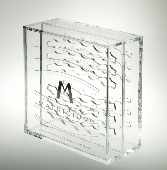 Cosmetic boxes & cases