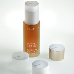 Custom cosmetic closures