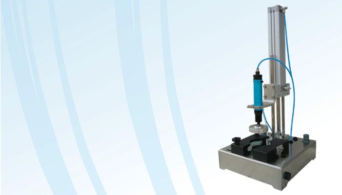 Semiautomatic capping machine