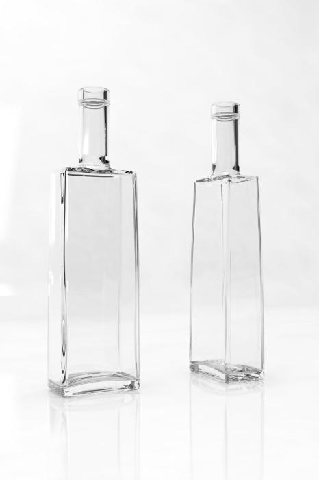 The Totem bottle by Vetroelite speaks universally to consumers