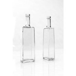 The Totem bottle by Vetroelite speaks universally to consumers
