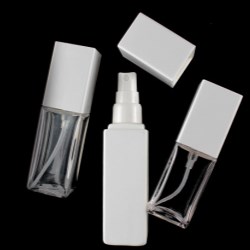 Square PET bottle in thick wall