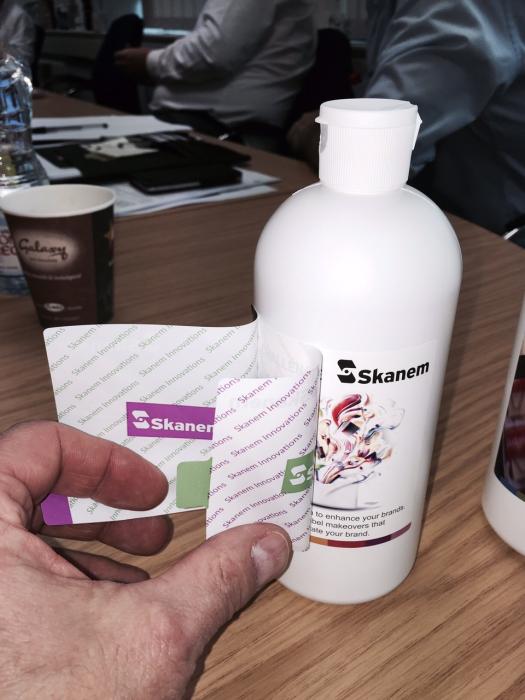 New Innovative Multi-coloured tabbed Peel and Read Label from Skanem