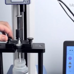 Syringe testing - fill & expel. Mecmesin Force & Torque Measurement Systems