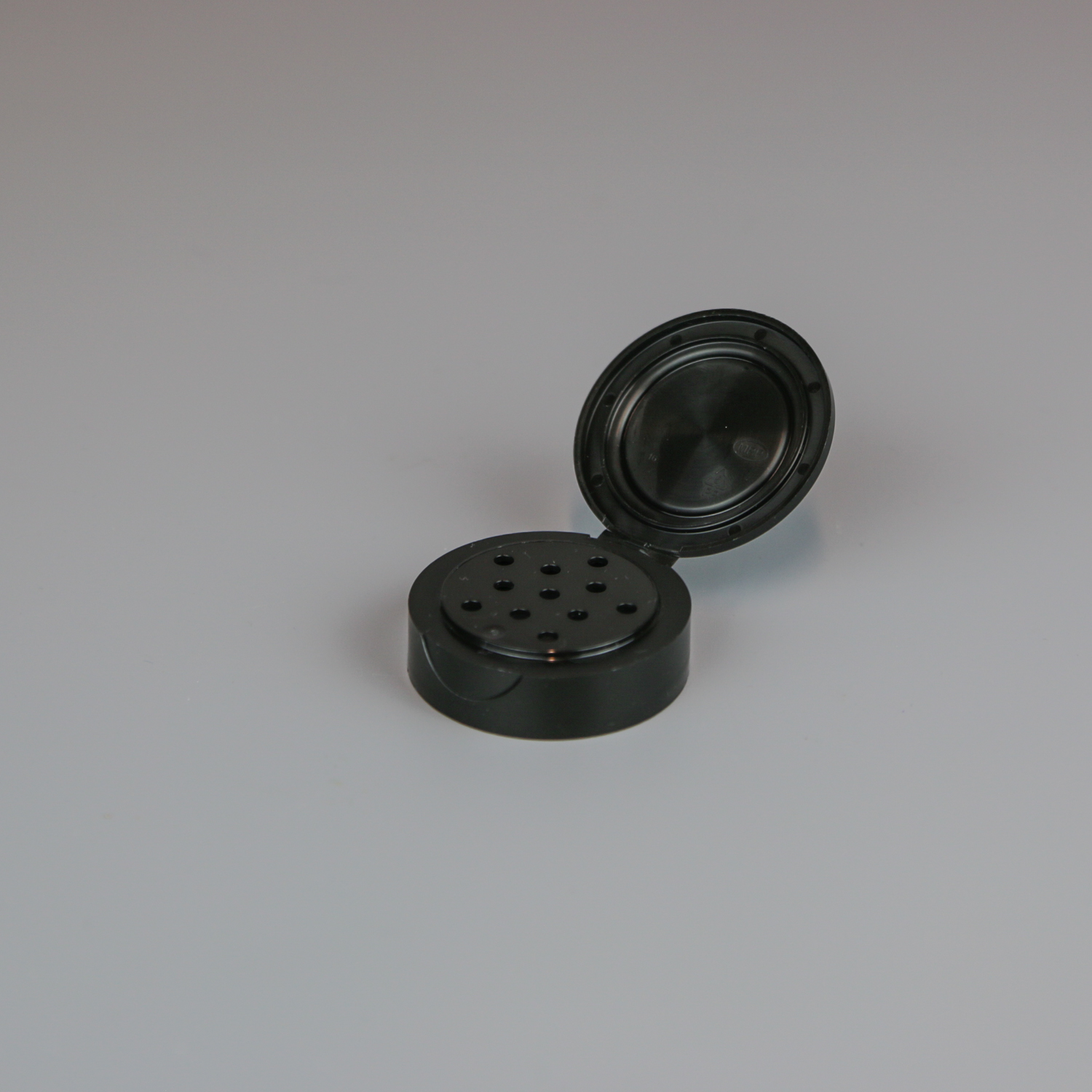 SpiceMate™ 43mm - Single Flap Hinged Cap - 0.125 inch orifice