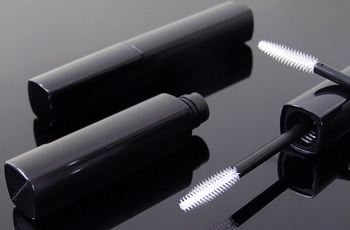 Square polypropylene mascara tubes