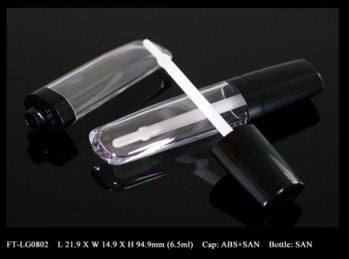 New curve-lined packaging for cosmetic products