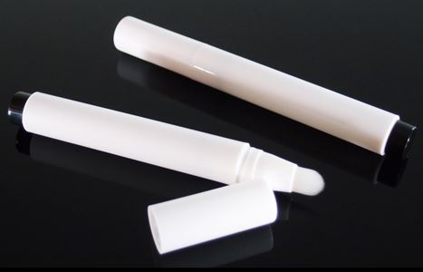 The new liquid foundation click pen by Fancy & Trend