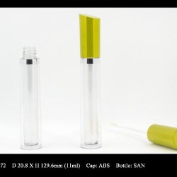 Lip Gloss Bottle: FT-LG0972