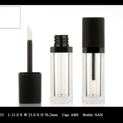 Lip Gloss Bottle: FT-LG1333