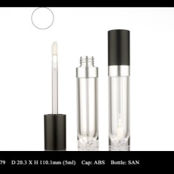 Lip Gloss Bottle: FT-LG1379