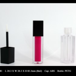 Lip Gloss Bottle: FT-LG1581