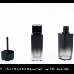 Lip Gloss Bottle: FT-LG1555
