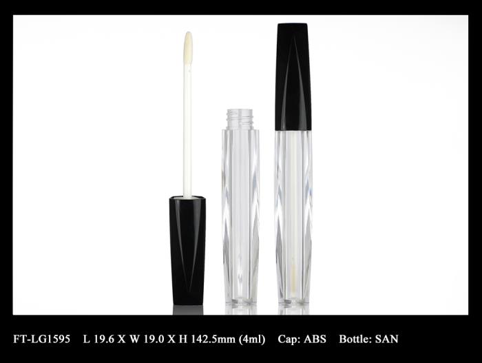 Lip Gloss Bottle: FT-LG1595