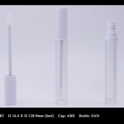 Lip Gloss Bottle: FT-LG1683