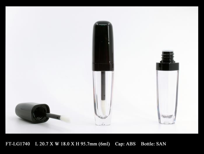 Lip Gloss Bottle: FT-LG1740