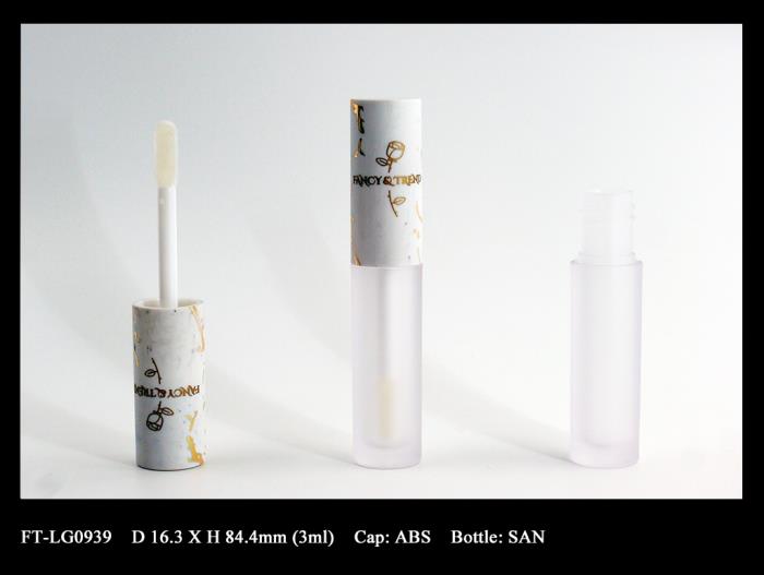 Lip Gloss Bottle: FT-LG0939