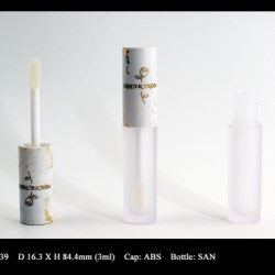 Lip Gloss Bottle: FT-LG0939