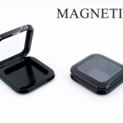 Magnetic square compact with round corners