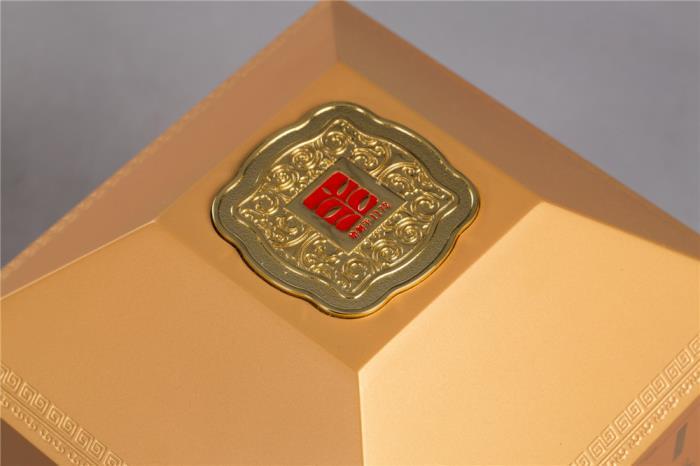 Discover the Artistry of MingFeng: Elevating Luxury Packaging with Cultural Inspirations