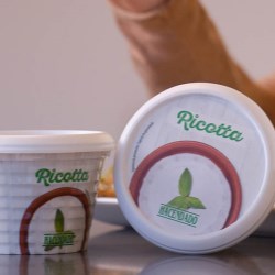 Flexipack 245. New packaging for Central Quesera Montesinos ricotta
