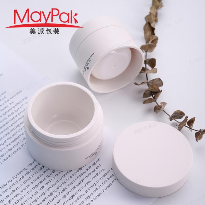 Reduced Plastic Design: The Pop Out Refillable PP Jar